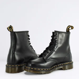 Donna DR. MARTENS Polacco Smooth 8 Eye Col.